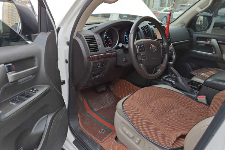 Used Toyota Land Cruiser 2007 4.7L Automatic VX-R Driver Seat