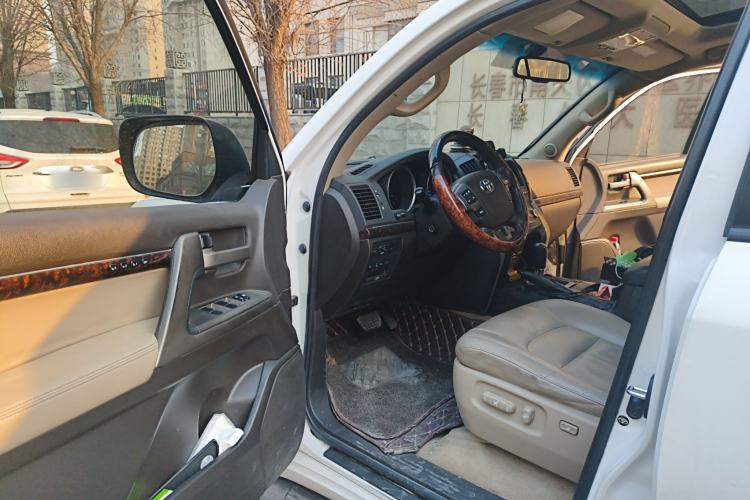 Used Toyota Land Cruiser 2007 4.7L Automatic VX-R Driver Seat