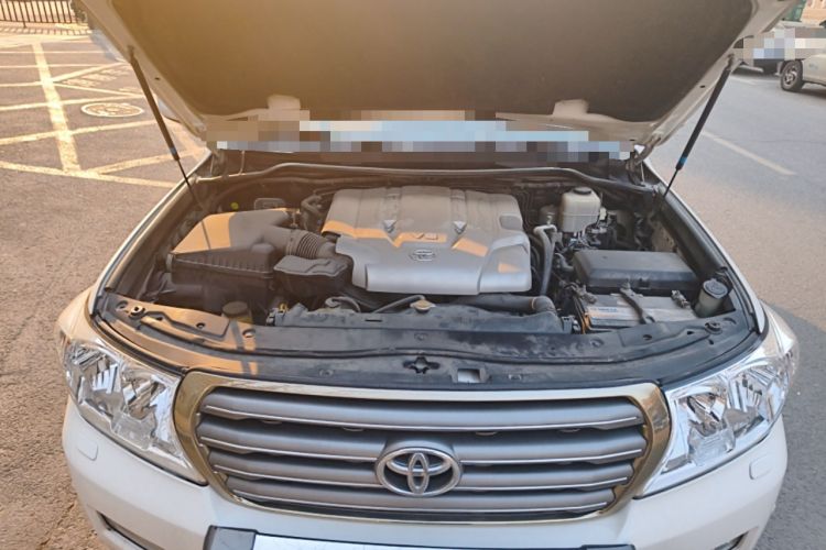Used Toyota Land Cruiser 2007 4.7L Automatic VX-R Engine Bay