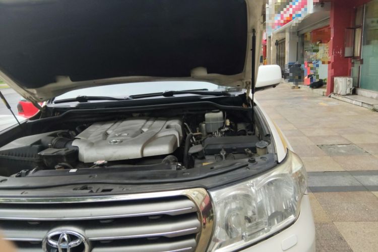 Used Toyota Land Cruiser 2007 4.7L Automatic VX-R Engine Bay Left