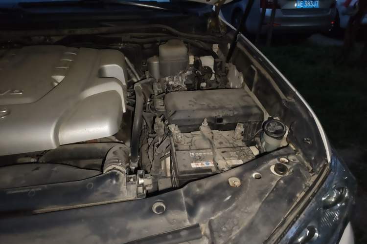Used Toyota Land Cruiser 2007 4.7L Automatic VX-R Engine Bay Left