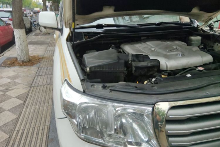 Used Toyota Land Cruiser 2007 4.7L Automatic VX-R Engine Bay Right
