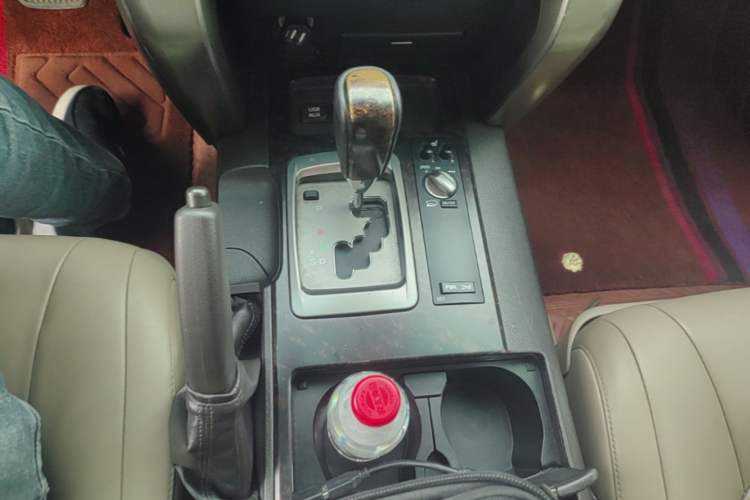 Used Toyota Land Cruiser 2007 4.7L Automatic VX-R Gear Lever