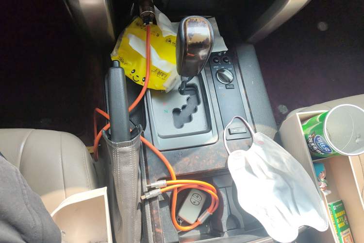 Used Toyota Land Cruiser 2007 4.7L Automatic VX-R Gear Lever