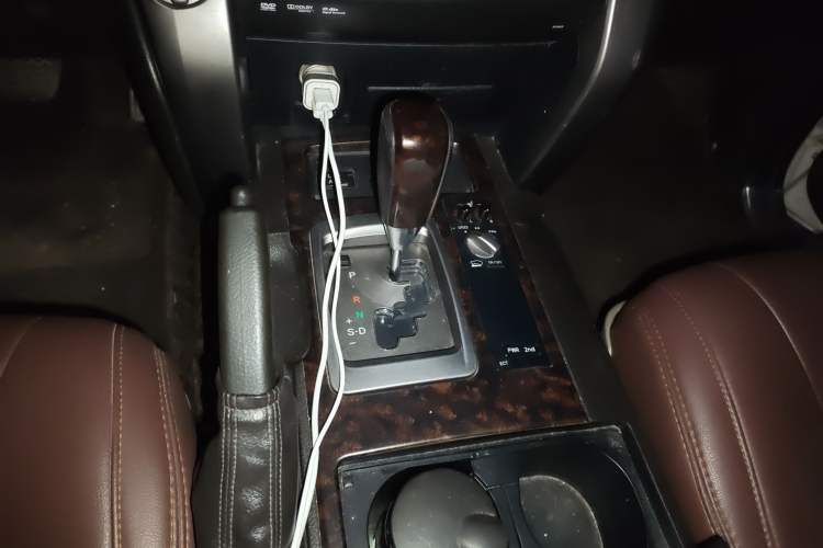 Used Toyota Land Cruiser 2007 4.7L Automatic VX-R Gear Lever