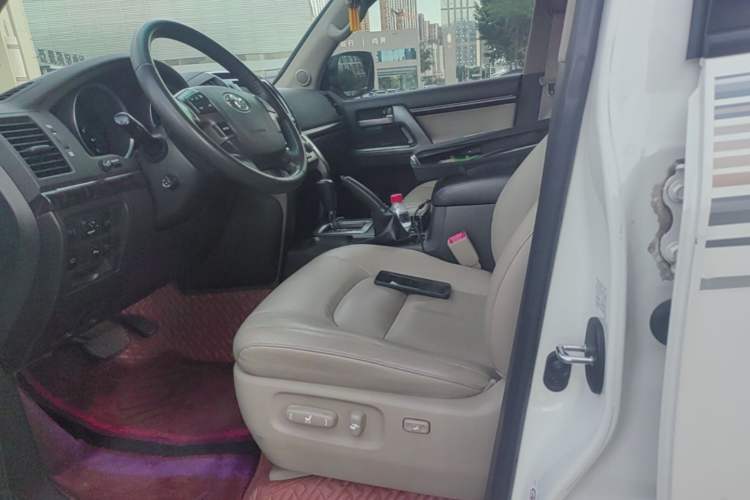 Used Toyota Land Cruiser 2007 4.7L Automatic VX-R Left Front Seat