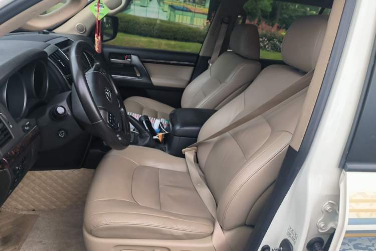 Used Toyota Land Cruiser 2007 4.7L Automatic VX-R Left Front Seat