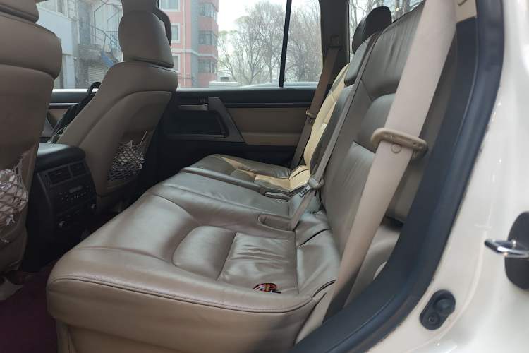 Used Toyota Land Cruiser 2007 4.7L Automatic VX-R Left Rear Seat
