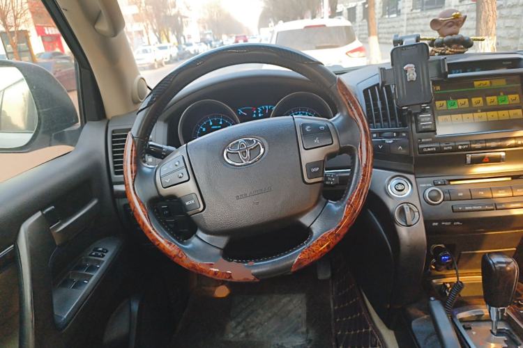 Used Toyota Land Cruiser 2007 4.7L Automatic VX-R Steering Wheel