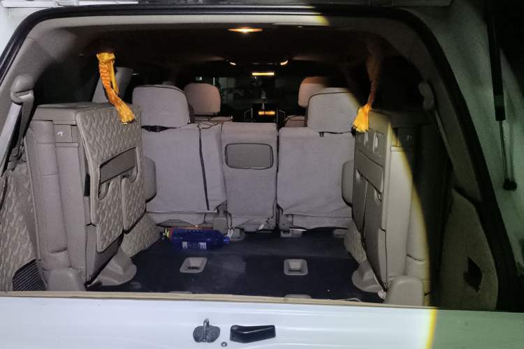 Used Toyota Land Cruiser 2007 4.7L Automatic VX-R Trunk