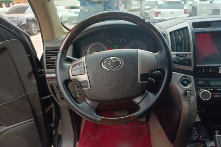 Used Toyota Land Cruiser 2010 4.0L Automatic VX Steering Wheel