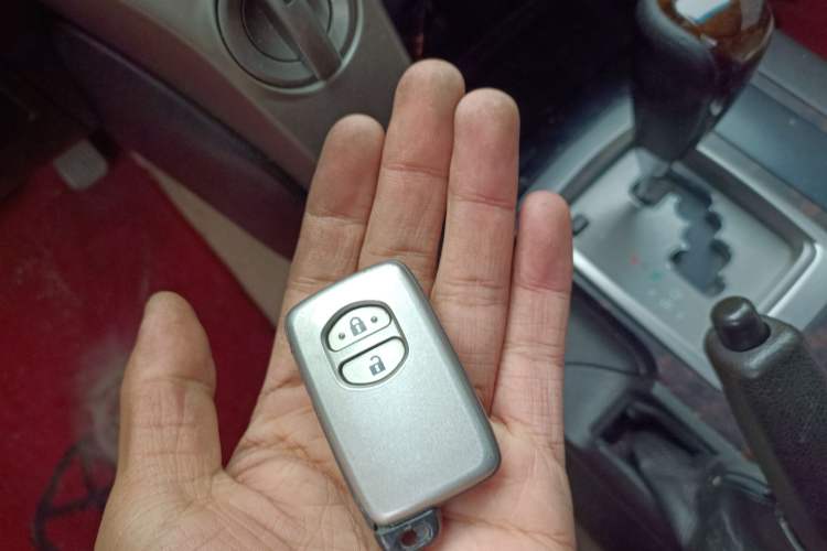 Used Toyota Land Cruiser 2010 4.0L Automatic VX Vehicle Key