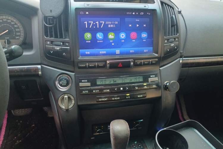 Used Toyota Land Cruiser 2010 4.0L Automatic VX Audio And AC Panel