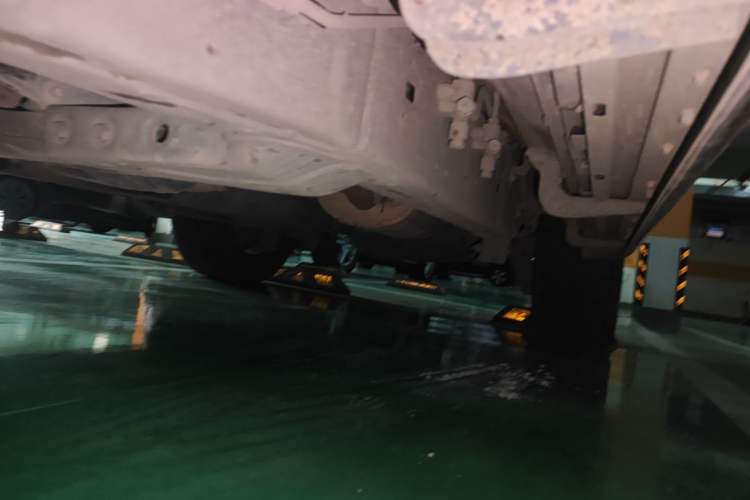 Used Toyota Land Cruiser  Chassis Front Left