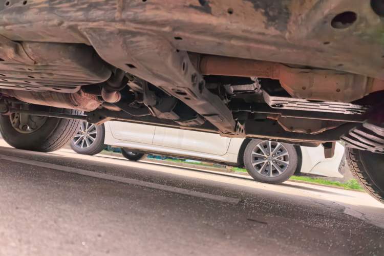 Used Toyota Land Cruiser 2010 4.7L Automatic VX Chassis Front Right