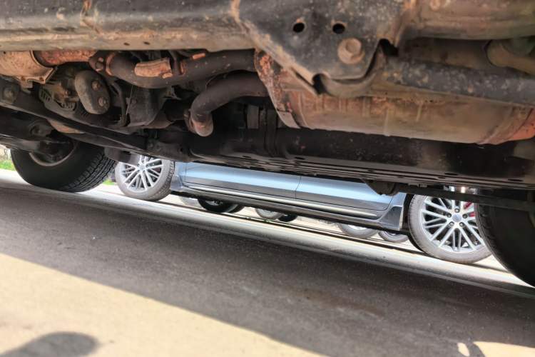 Used Toyota Land Cruiser 2010 4.7L Automatic VX Chassis Rear Left