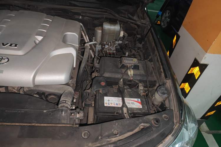 Used Toyota Land Cruiser  Engine Bay Left