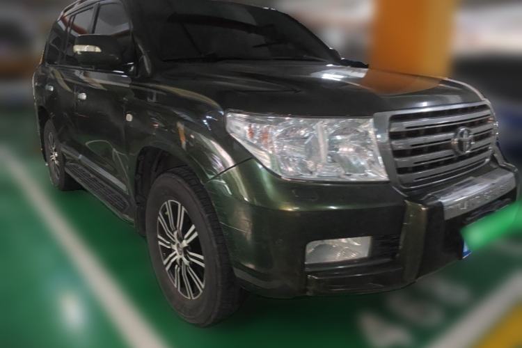 Used Toyota Land Cruiser  Front Right 45 Deg