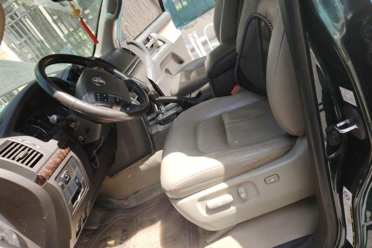 Used Toyota Land Cruiser 2010 4.0L Automatic VX Left Front Seat