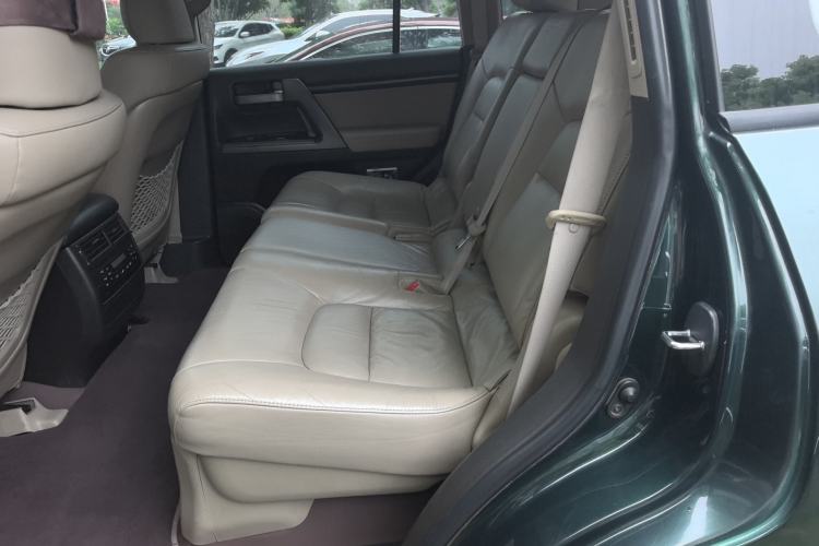 Used Toyota Land Cruiser 2010 4.0L Automatic VX Left Rear Seat