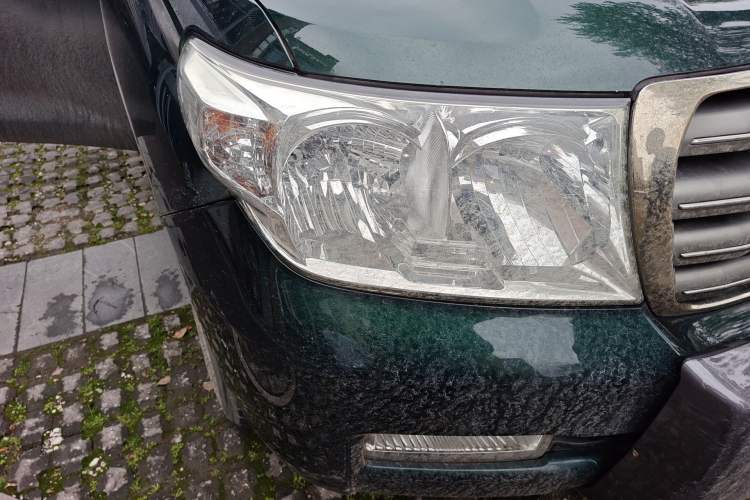 Used Toyota Land Cruiser 2010 4.0L Automatic VX Right Front Headlight