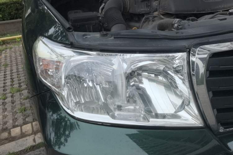 Used Toyota Land Cruiser 2010 4.0L Automatic VX Right Front Headlight