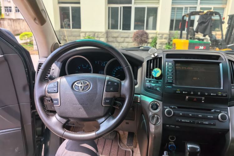 Used Toyota Land Cruiser 2010 4.7L Automatic VX Steering Wheel