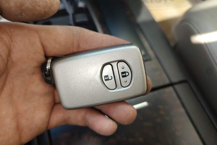 Used Toyota Land Cruiser 2010 4.0L Automatic VX Vehicle Key