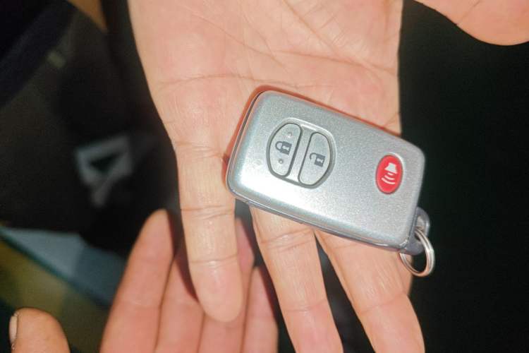 Used Toyota Land Cruiser  Vehicle Key