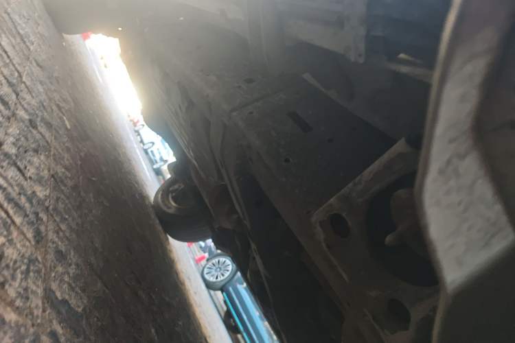 Used Toyota Land Cruiser 2010 4.7L Automatic VX Chassis Front Right