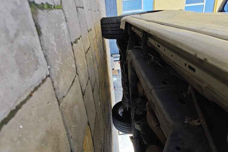 Used Toyota Land Cruiser 2010 4.7L Automatic VX Chassis Rear Left