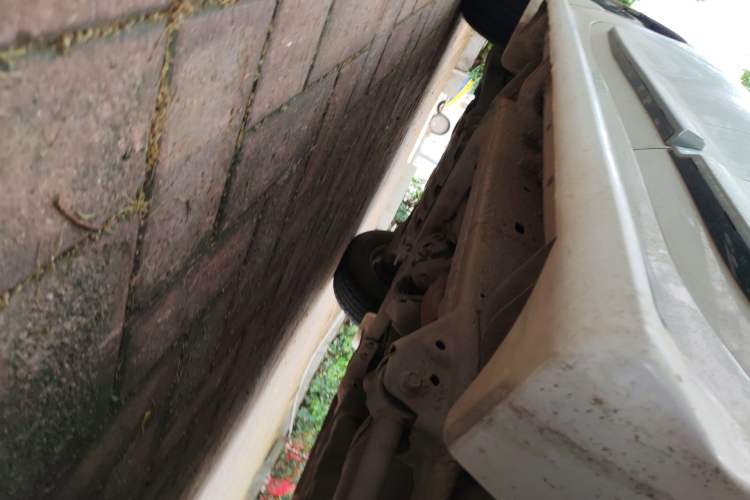 Used Toyota Land Cruiser 2010 4.7L Automatic VX Chassis Rear Left