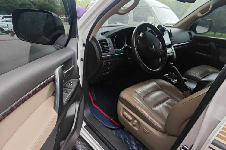 Used Toyota Land Cruiser 2010 4.7L Automatic VX Driver Seat