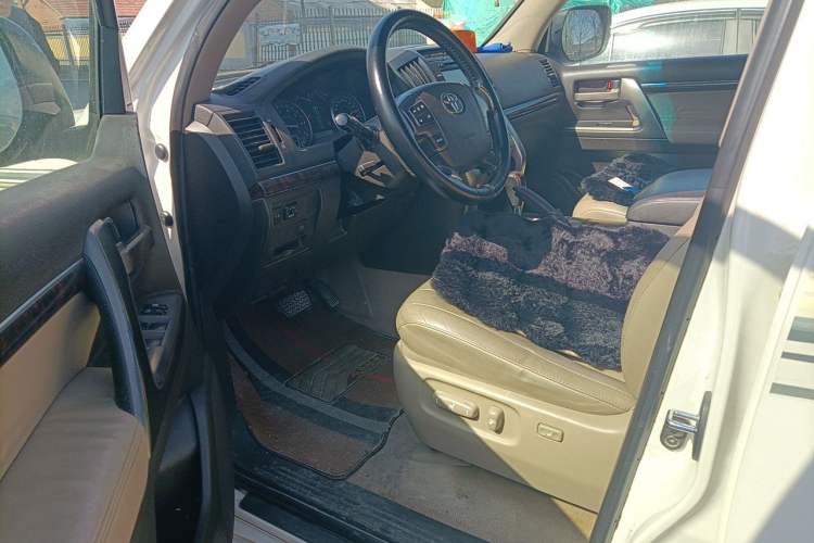 Used Toyota Land Cruiser 2010 4.0L Automatic VX Driver Seat