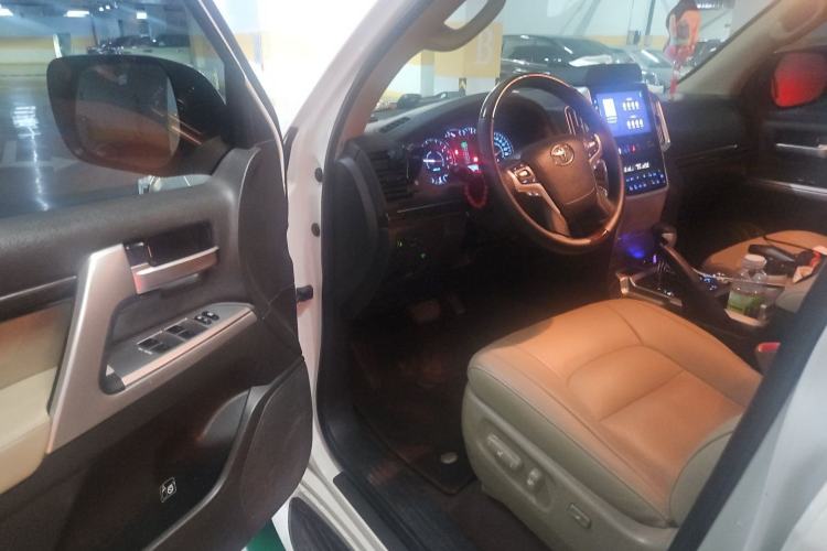 Used Toyota Land Cruiser 2010 4.0L Automatic VX Driver Seat