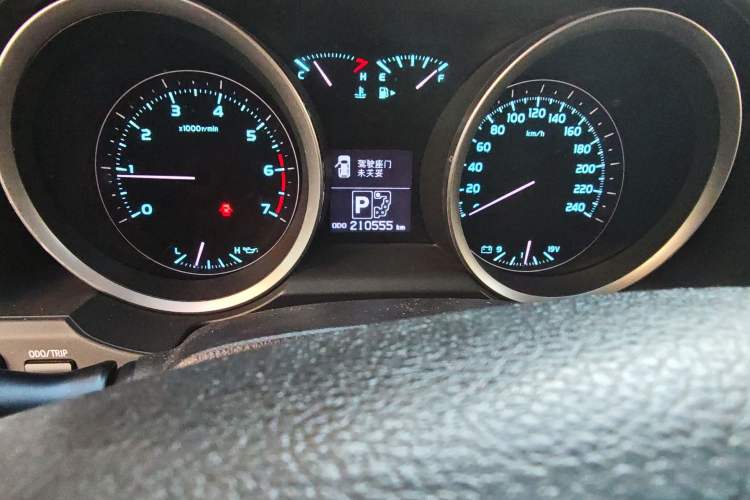 Used Toyota Land Cruiser 2010 4.7L Automatic VX Instrument Cluster