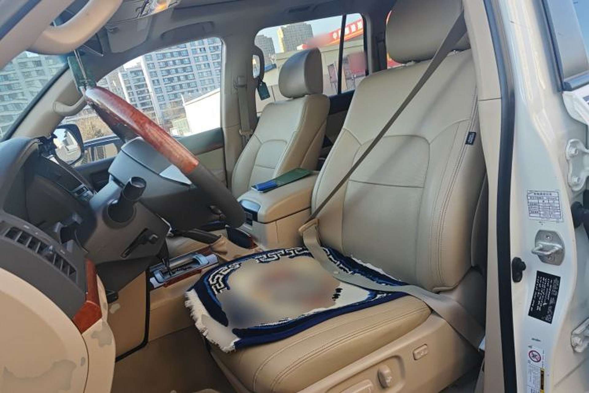 Used Toyota Land Cruiser 2010 4000 Middle East Edition Left Front Seat