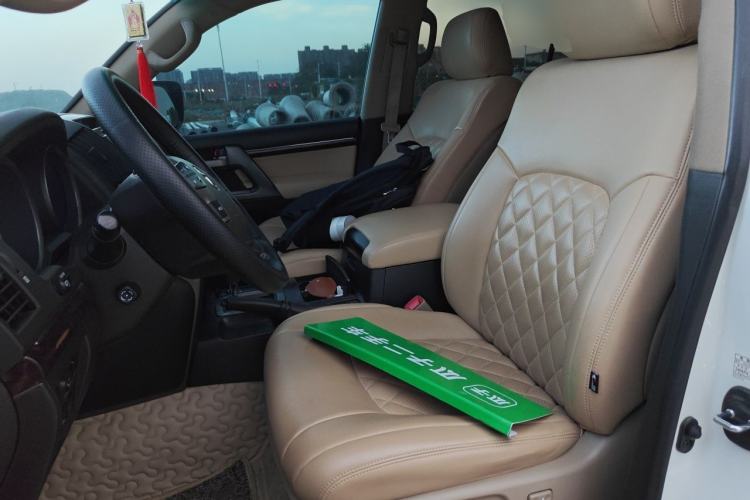 Used Toyota Land Cruiser 2010 4.7L Automatic VX Left Front Seat