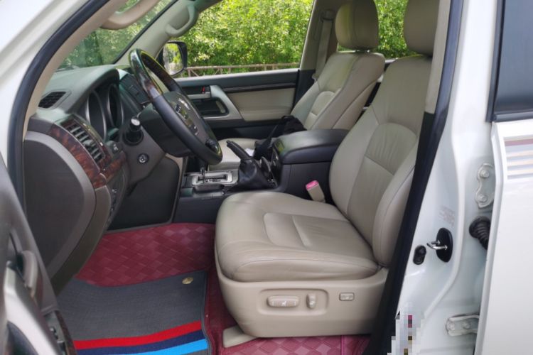 Used Toyota Land Cruiser 2010 4.7L Automatic VX Left Front Seat