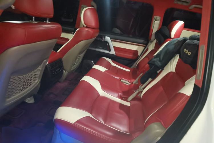 Used Toyota Land Cruiser 2010 4.0L Automatic VX Left Rear Seat