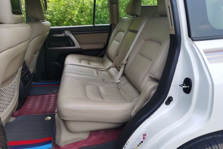 Used Toyota Land Cruiser 2010 4.7L Automatic VX Left Rear Seat