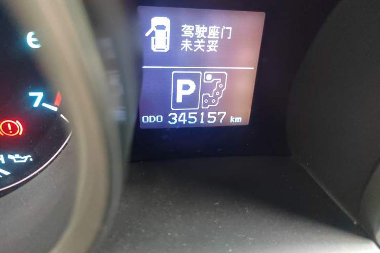 Used Toyota Land Cruiser 2010 4.7L Automatic VX Odometer Close Up