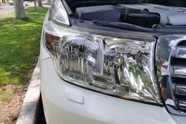 Used Toyota Land Cruiser 2010 4.7L Automatic VX Right Front Headlight