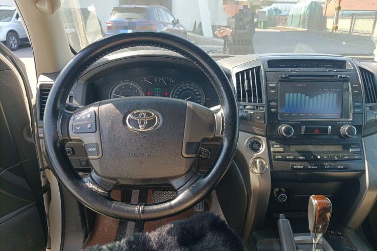 Used Toyota Land Cruiser 2010 4.0L Automatic VX Steering Wheel