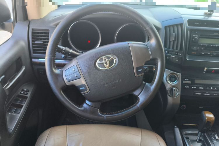 Used Toyota Land Cruiser 2010 4.7L Automatic VX Steering Wheel