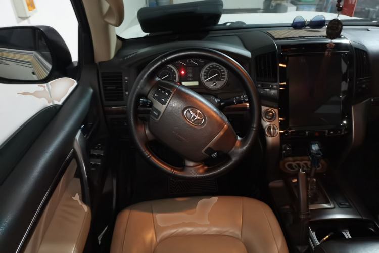 Used Toyota Land Cruiser 2010 4.0L Automatic VX Steering Wheel