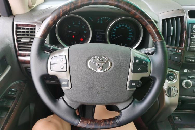 Used Toyota Land Cruiser 2010 4.7L Automatic VX Steering Wheel
