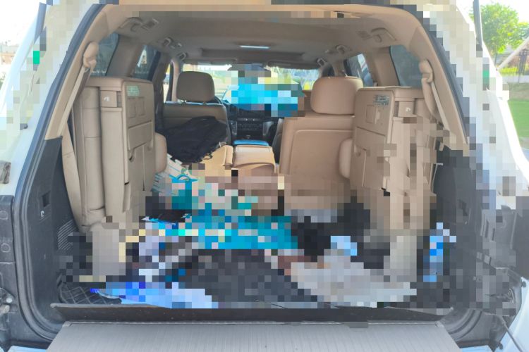 Used Toyota Land Cruiser 2010 4.7L Automatic VX Trunk