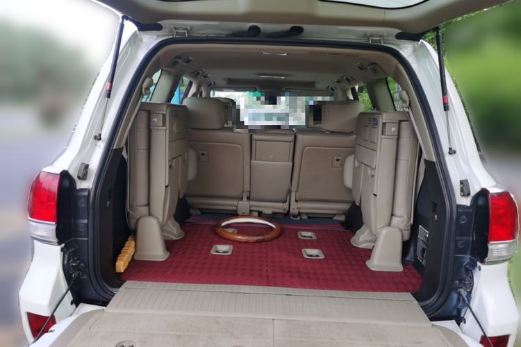 Used Toyota Land Cruiser 2010 4.7L Automatic VX Trunk