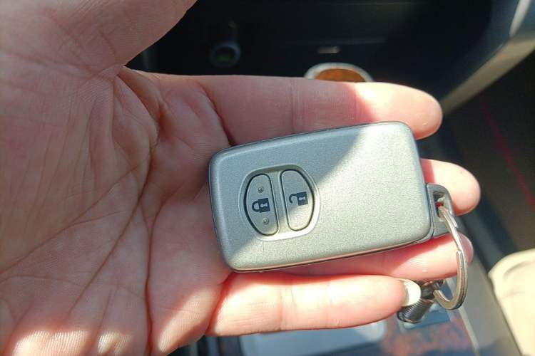 Used Toyota Land Cruiser 2010 4.0L Automatic VX Vehicle Key